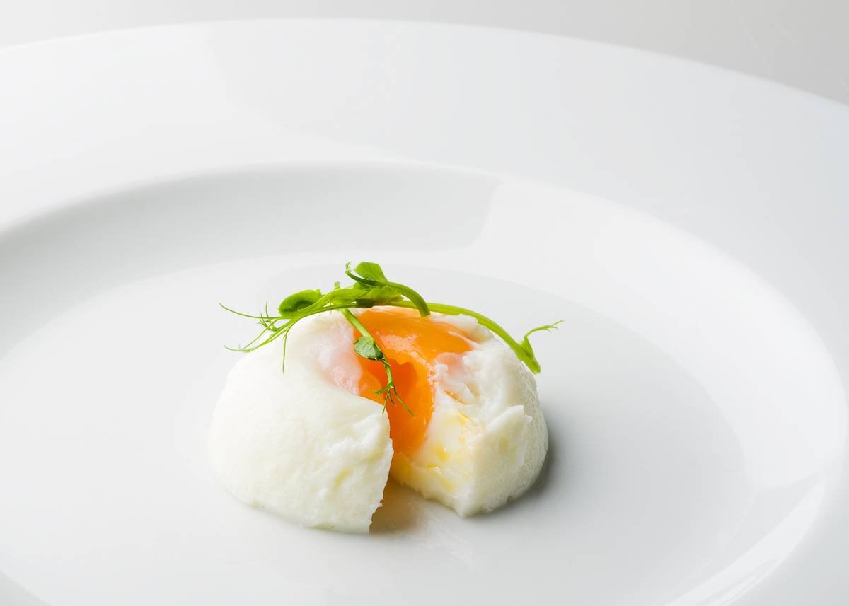 How to Use a Silicone Egg Poacher in the Microwave: Foolproof Instructions for Perfect Eggs Every Time