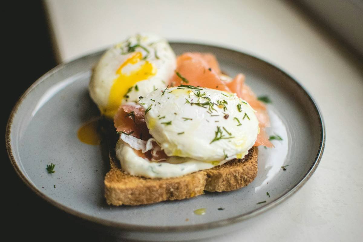 Egg Poaching Hacks: 7 Foolproof Tricks to Perfect Poached Eggs Every Time