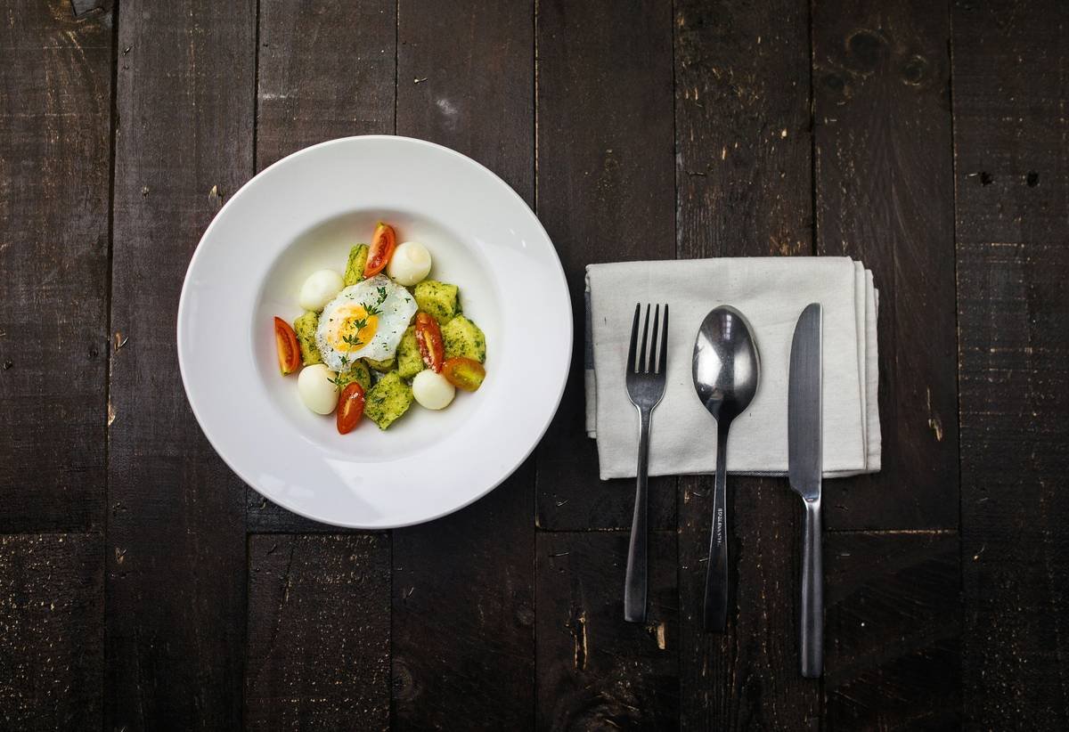 Different Techniques in Presenting Egg Dishes: 7 Proven Ways to Avoid Painful Kitchen Mistakes