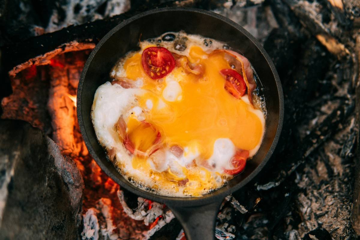 Why Your Eggs Turn Out Rubbery (And How a Poaching Pan for Eggs Fixes It)